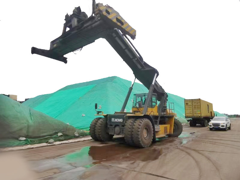 XCMG Official Used Mobile Reach Stacker 45 Tons XCS4531K For Container Price List - Dizalica za kontejnere: slika 2 XCMG Official Used Mobile Reach Stacker 45 Tons XCS4531K For Container Price List - Dizalica za kontejnere: slika 2