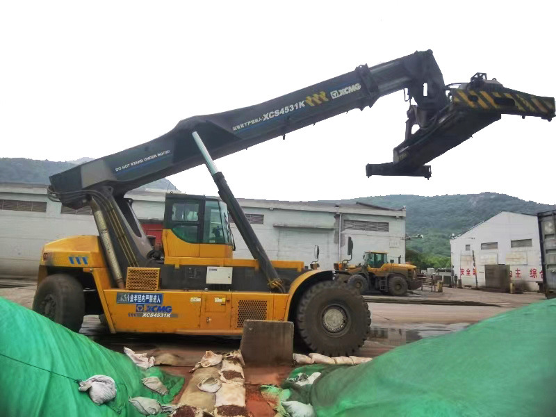 XCMG Official Used Mobile Reach Stacker 45 Tons XCS4531K For Container Price List - Dizalica za kontejnere: slika 5 XCMG Official Used Mobile Reach Stacker 45 Tons XCS4531K For Container Price List - Dizalica za kontejnere: slika 5
