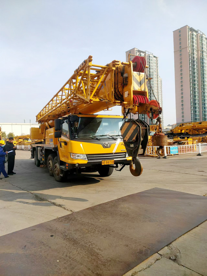 XCMG Official Used Pickup Truck Crane QY50K5D_1 50 Ton Mobile Crane With High Quality - Pokretni kran: slika 2 XCMG Official Used Pickup Truck Crane QY50K5D_1 50 Ton Mobile Crane With High Quality - Pokretni kran: slika 2