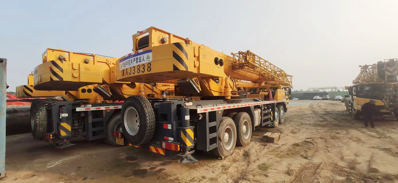 XCMG Official Used Pickup Truck Crane QY55K5D Telescopic Truck Crane Hot Sale - Pokretni kran: slika 5 XCMG Official Used Pickup Truck Crane QY55K5D Telescopic Truck Crane Hot Sale - Pokretni kran: slika 5