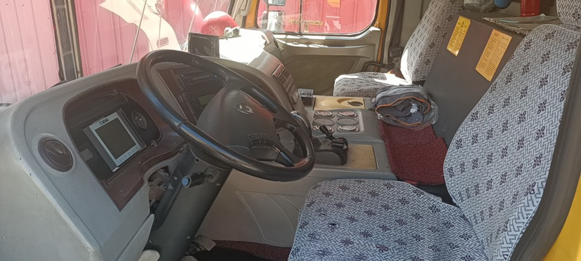 XCMG Official Used Pickup Truck Crane XCA130L7_1 300ton Truck Crane Price - Autokran za sve terene: slika 4 XCMG Official Used Pickup Truck Crane XCA130L7_1 300ton Truck Crane Price - Autokran za sve terene: slika 4
