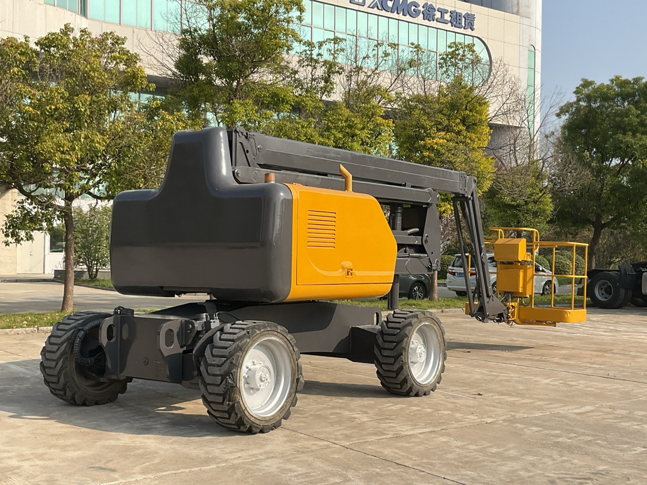 XCMG Official Used Self Propelled Boom Lift GTBZ18 18m Cherry Picker Price List - Zglobna platforma: slika 2 XCMG Official Used Self Propelled Boom Lift GTBZ18 18m Cherry Picker Price List - Zglobna platforma: slika 2
