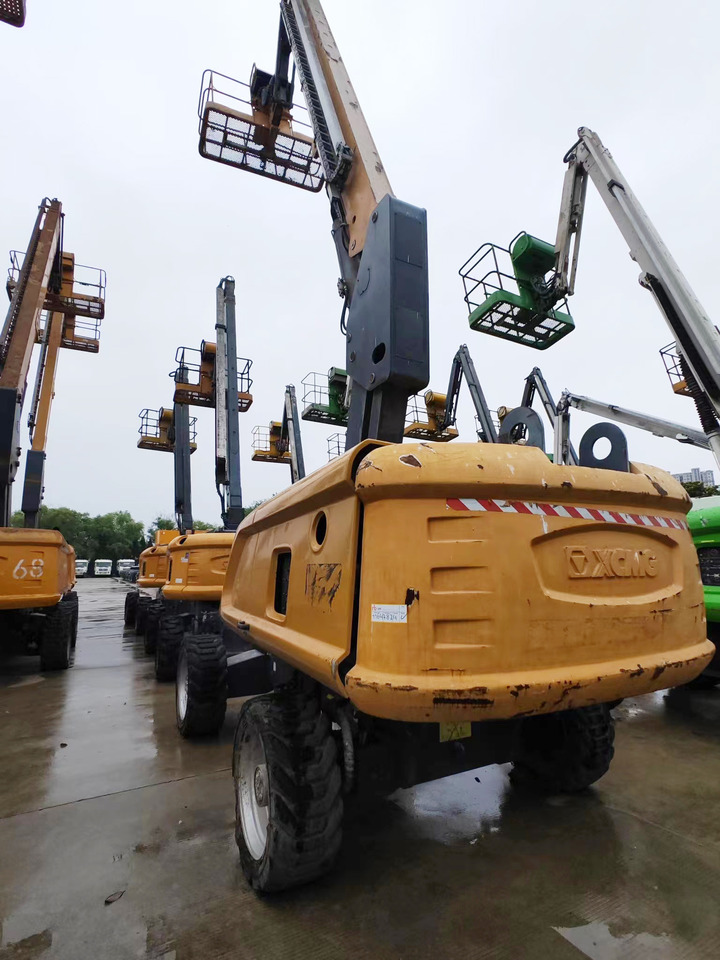 Teleskopska platforma XCMG Official Used Telescopic Boom Lift GTBZ22S 22m Lift Aerial Work Platform Price: slika 7