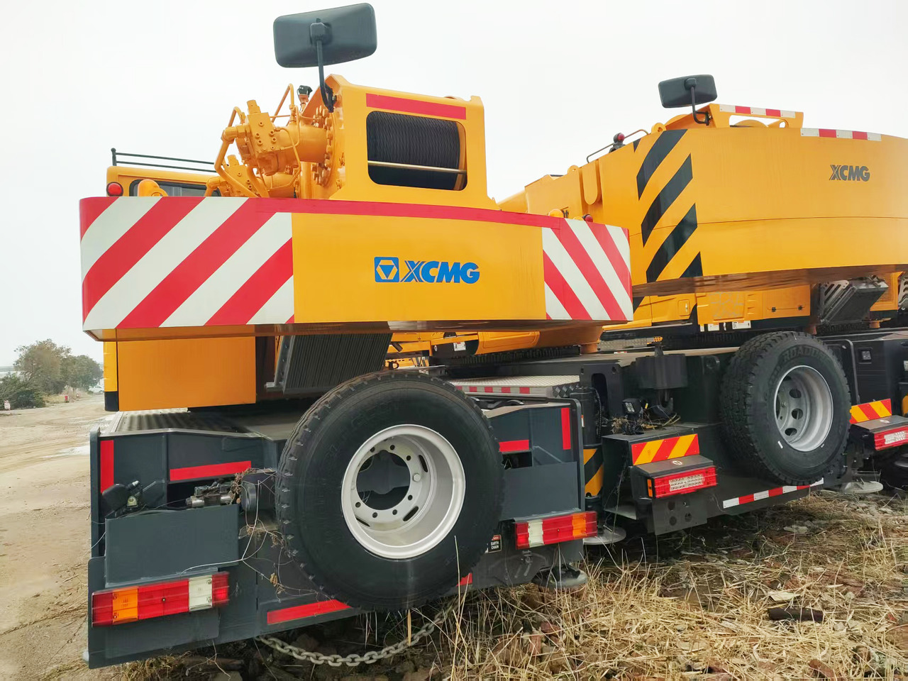 XCMG Official Used Truck Crane 25 ton XCT25L4-Y Hydraulic Arm Mobile Crane Price - Pokretni kran: slika 3 XCMG Official Used Truck Crane 25 ton XCT25L4-Y Hydraulic Arm Mobile Crane Price - Pokretni kran: slika 3