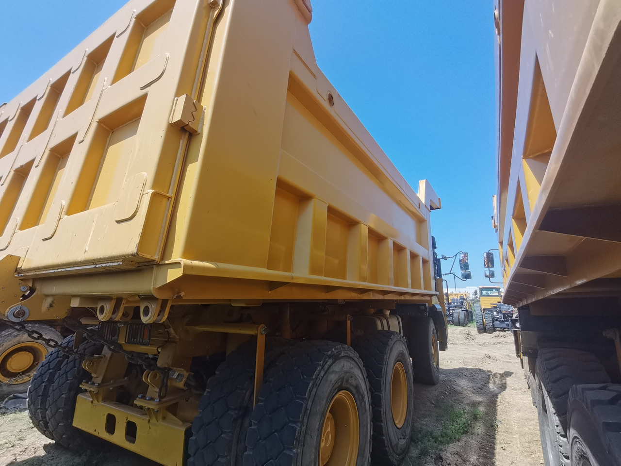 XCMG Official XDR80T 70 Ton Wheel Dumper Second Hand Chinese Tipper Truck Best Price - Kiper: slika 4 XCMG Official XDR80T 70 Ton Wheel Dumper Second Hand Chinese Tipper Truck Best Price - Kiper: slika 4
