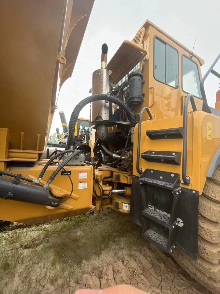 XCMG Official Xda40 40 Ton Second Hand Used Mining Dump Truck with Good Price - Zglobni kiper: slika 4 XCMG Official Xda40 40 Ton Second Hand Used Mining Dump Truck with Good Price - Zglobni kiper: slika 4