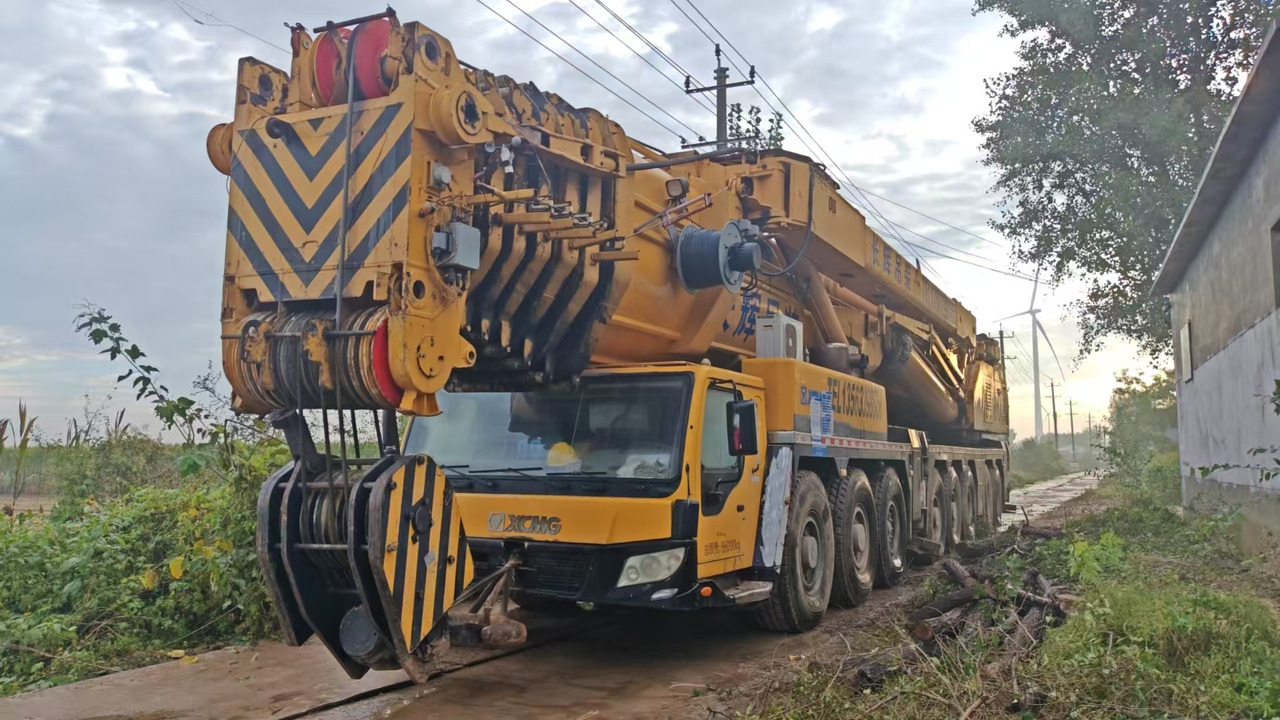 XCMG QAY500 used 500ton diesel all terrain truck crane with telescopic arm price - Autokran za sve terene: slika 2 XCMG QAY500 used 500ton diesel all terrain truck crane with telescopic arm price - Autokran za sve terene: slika 2