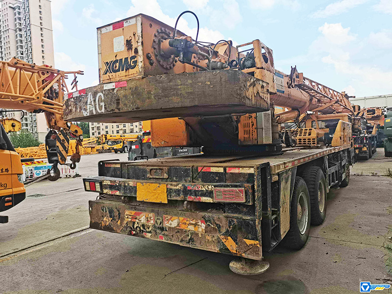 XCMG QY25K-II 25ton 2014 used second hand pickup crane for sale - Pokretni kran: slika 3 XCMG QY25K-II 25ton 2014 used second hand pickup crane for sale - Pokretni kran: slika 3