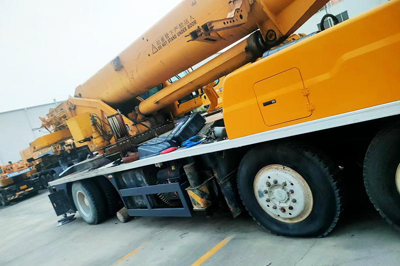 XCMG QY70K-I 70ton lifting machine hoist truck crane price - Pokretni kran: slika 3 XCMG QY70K-I 70ton lifting machine hoist truck crane price - Pokretni kran: slika 3