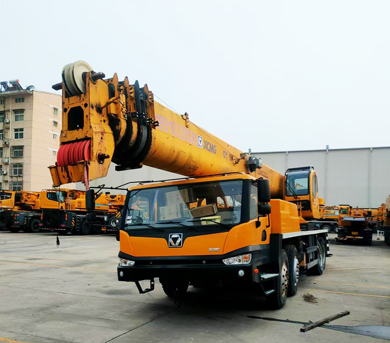 XCMG QY70K-I 70ton lifting machine hoist truck crane price - Pokretni kran: slika 5 XCMG QY70K-I 70ton lifting machine hoist truck crane price - Pokretni kran: slika 5