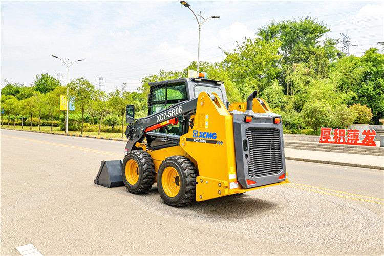 XCMG XC7-SR08 China brand XCMG mini wheel loader skid steer price - Mini utovarivač: slika 5 XCMG XC7-SR08 China brand XCMG mini wheel loader skid steer price - Mini utovarivač: slika 5