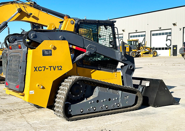 XCMG XC7-TV12 crawler track skid steer loader for sale - Kompaktni utovarivač guseničar: slika 5 XCMG XC7-TV12 crawler track skid steer loader for sale - Kompaktni utovarivač guseničar: slika 5