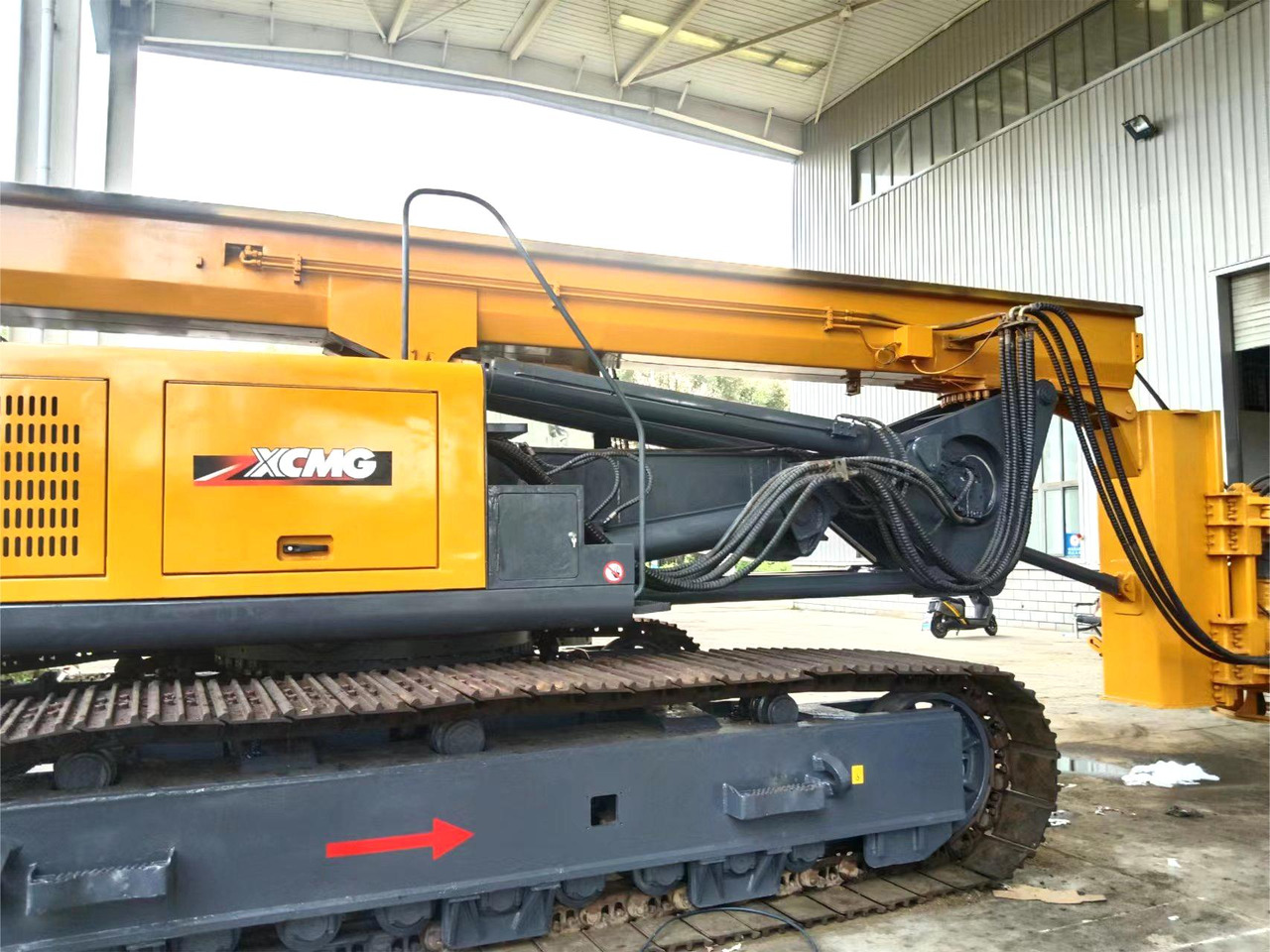 XCMG XCMG Officail XR220D used hydraulic rotary drilling rig for sale - Veliki kamon za bušenje: slika 4 XCMG XCMG Officail XR220D used hydraulic rotary drilling rig for sale - Veliki kamon za bušenje: slika 4