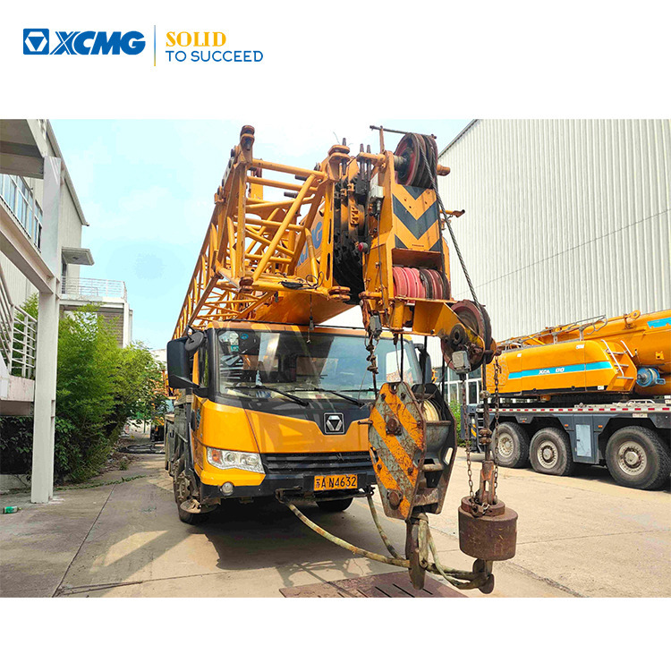 XCMG XCT55L5 55ton used 5-section truck crane price - Pokretni kran: slika 1 XCMG XCT55L5 55ton used 5-section truck crane price - Pokretni kran: slika 1