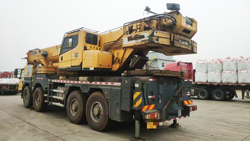 XCMG XCT80L6 80ton telescopic boom truck crane 2020 for sale - Pokretni kran: slika 3 XCMG XCT80L6 80ton telescopic boom truck crane 2020 for sale - Pokretni kran: slika 3