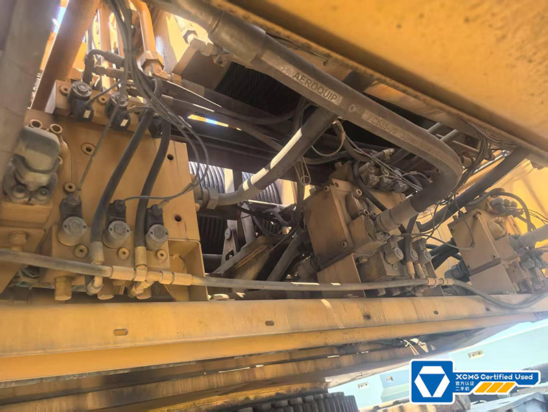XCMG XGC500 500ton used hydraulic lift machine price - Kran guseničar: slika 5 XCMG XGC500 500ton used hydraulic lift machine price - Kran guseničar: slika 5