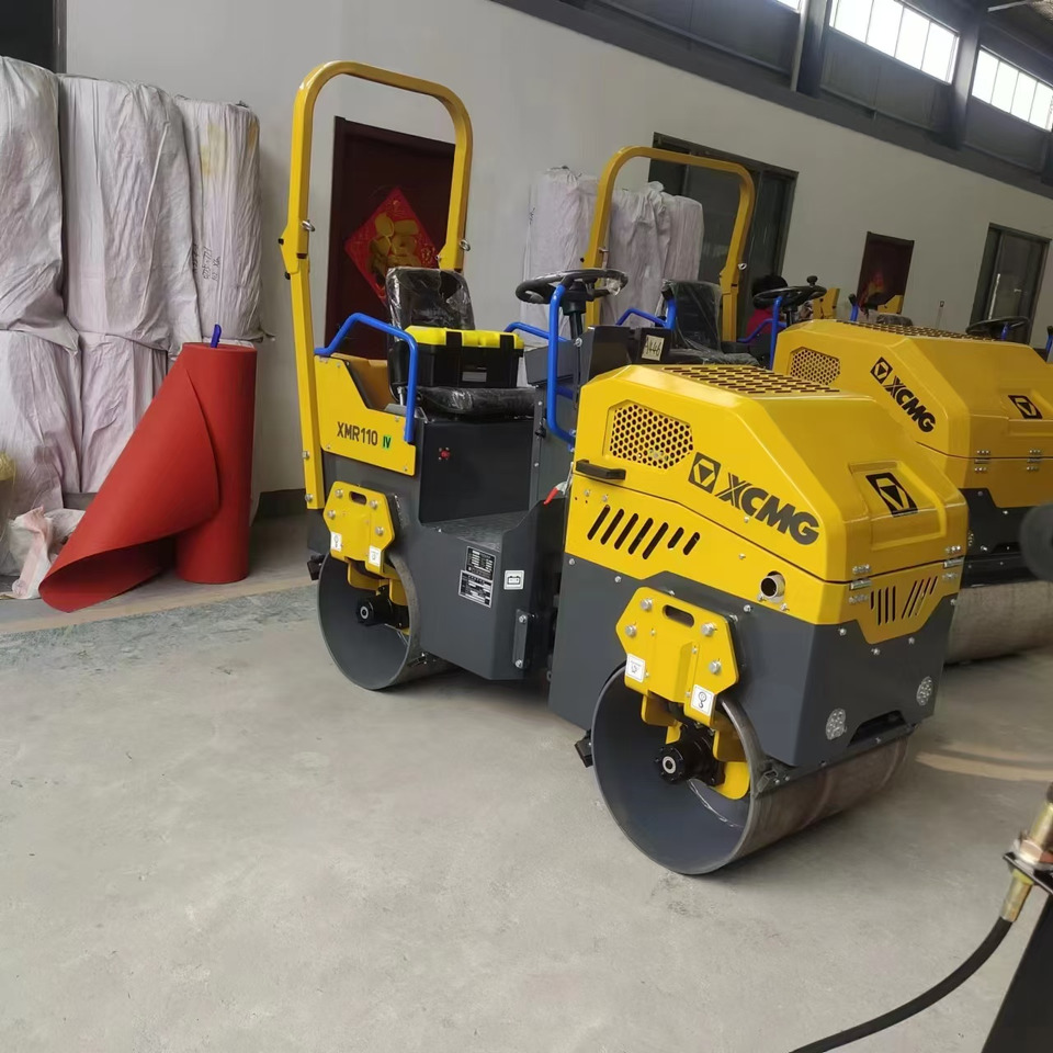 XCMG XMR110 1ton samll road roller hydraulic vibratory compator price - Mini valjak: slika 4 XCMG XMR110 1ton samll road roller hydraulic vibratory compator price - Mini valjak: slika 4