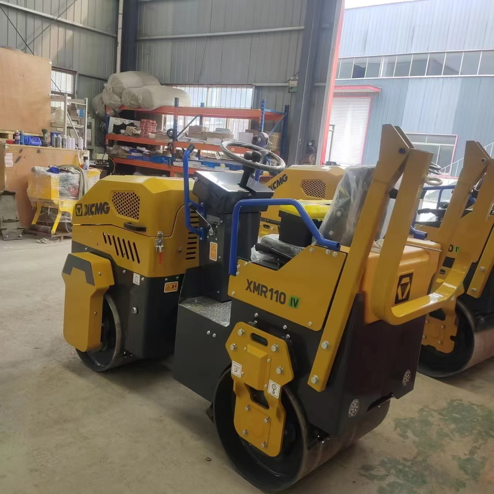 XCMG XMR110 1ton samll road roller hydraulic vibratory compator price - Mini valjak: slika 3 XCMG XMR110 1ton samll road roller hydraulic vibratory compator price - Mini valjak: slika 3