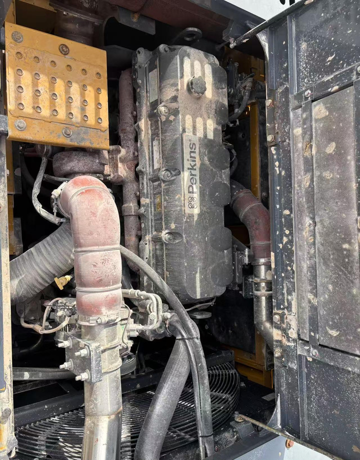 XCMG official large hydraulic excavator 50ton used price - Bager guseničar: slika 4 XCMG official large hydraulic excavator 50ton used price - Bager guseničar: slika 4