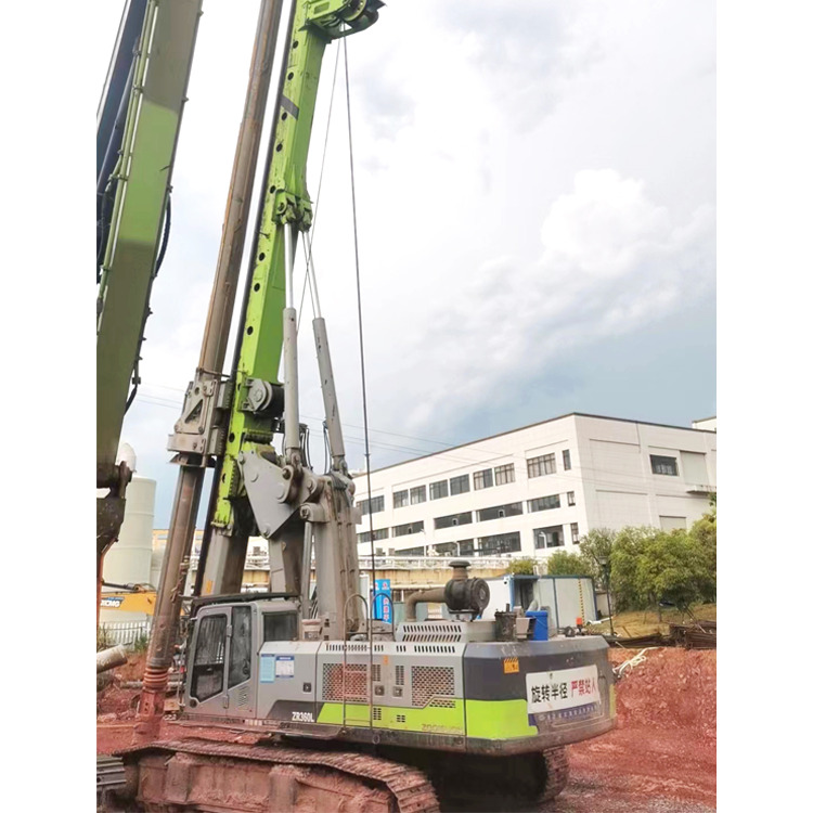 Zoomlion ZR360L used 2022 Rotary Drilling Rig price - Veliki kamon za bušenje: slika 1 Zoomlion ZR360L used 2022 Rotary Drilling Rig price - Veliki kamon za bušenje: slika 1