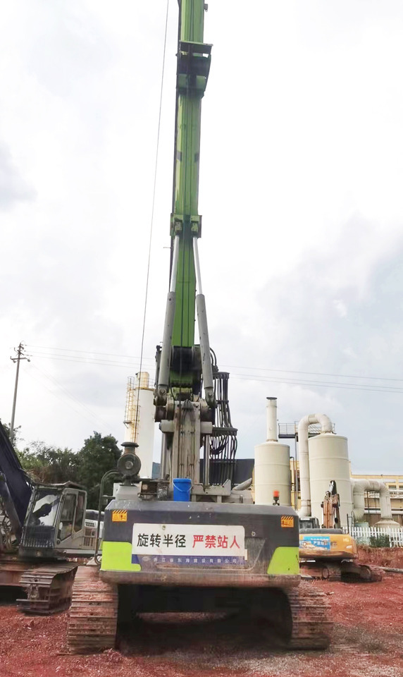 Zoomlion ZR360L used 2022 Rotary Drilling Rig price - Veliki kamon za bušenje: slika 4 Zoomlion ZR360L used 2022 Rotary Drilling Rig price - Veliki kamon za bušenje: slika 4