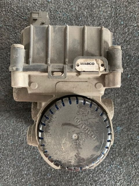 1867005 DAF XF 106 truck - Kočioni ventil za Kamion: slika 1 1867005 DAF XF 106 truck - Kočioni ventil za Kamion: slika 1