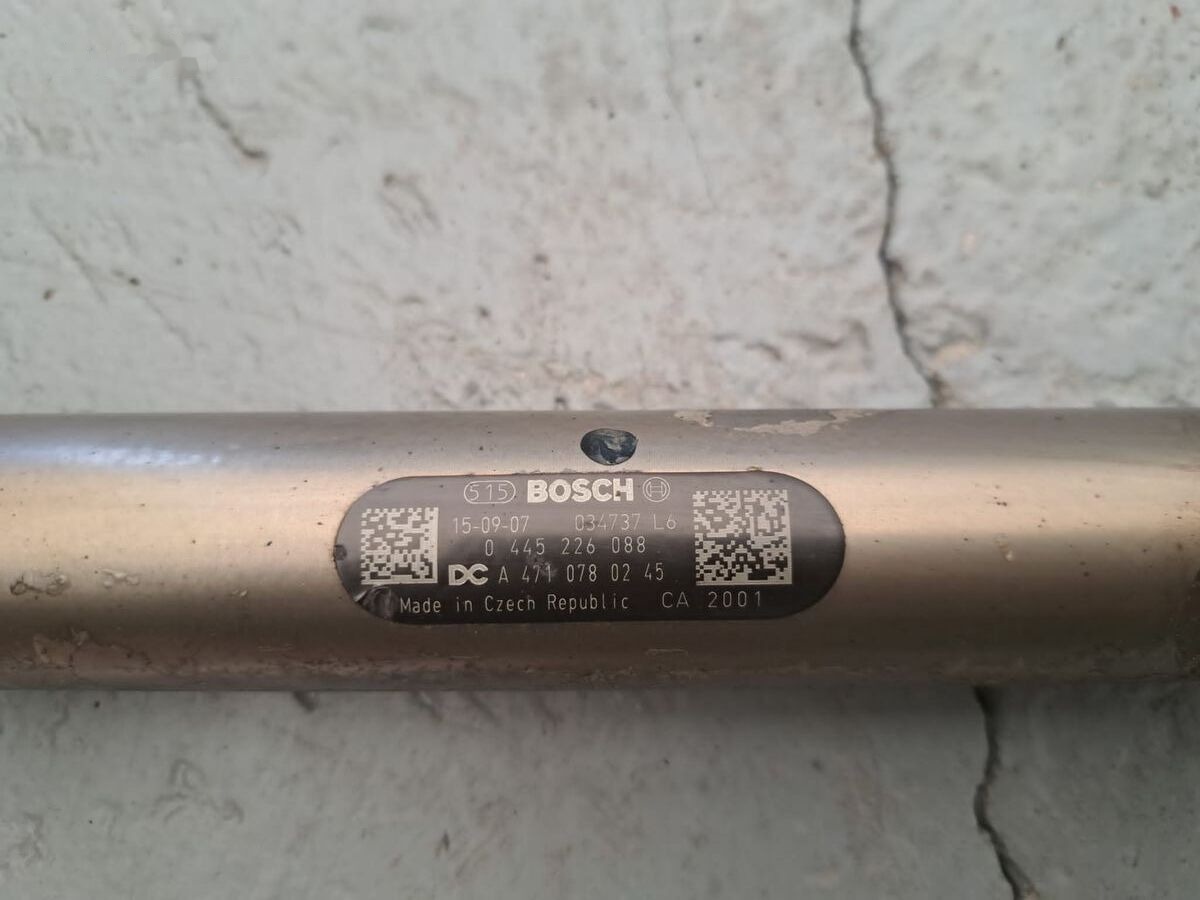 Commonrail pressure pipe Mercedes-Benz ACTROS MP4 A4710780245 Mercedes-Benz ACTROS MP4 truck - Obrada goriva/ Dostava goriva za Kamion: slika 4 Commonrail pressure pipe Mercedes-Benz ACTROS MP4 A4710780245 Mercedes-Benz ACTROS MP4 truck - Obrada goriva/ Dostava goriva za Kamion: slika 4