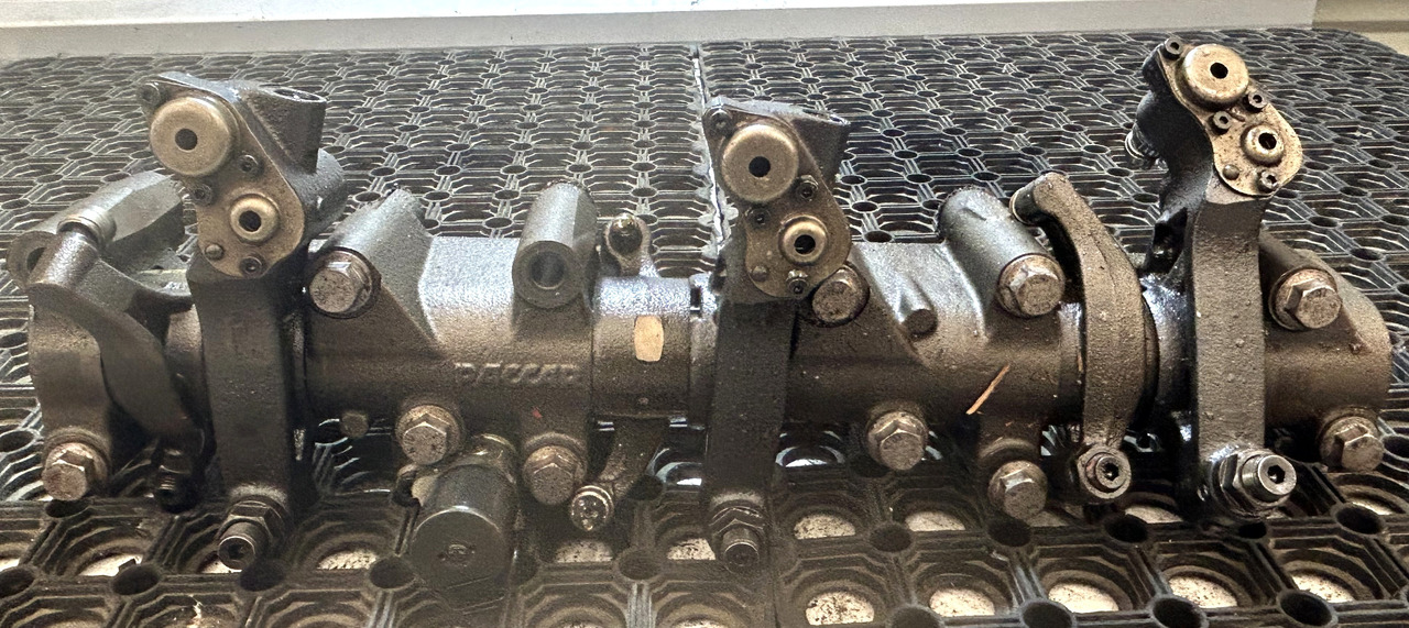 DAF VALVE LEVER ARMS KEYBOARD MX XF 480 - Ventil: slika 1 DAF VALVE LEVER ARMS KEYBOARD MX XF 480 - Ventil: slika 1