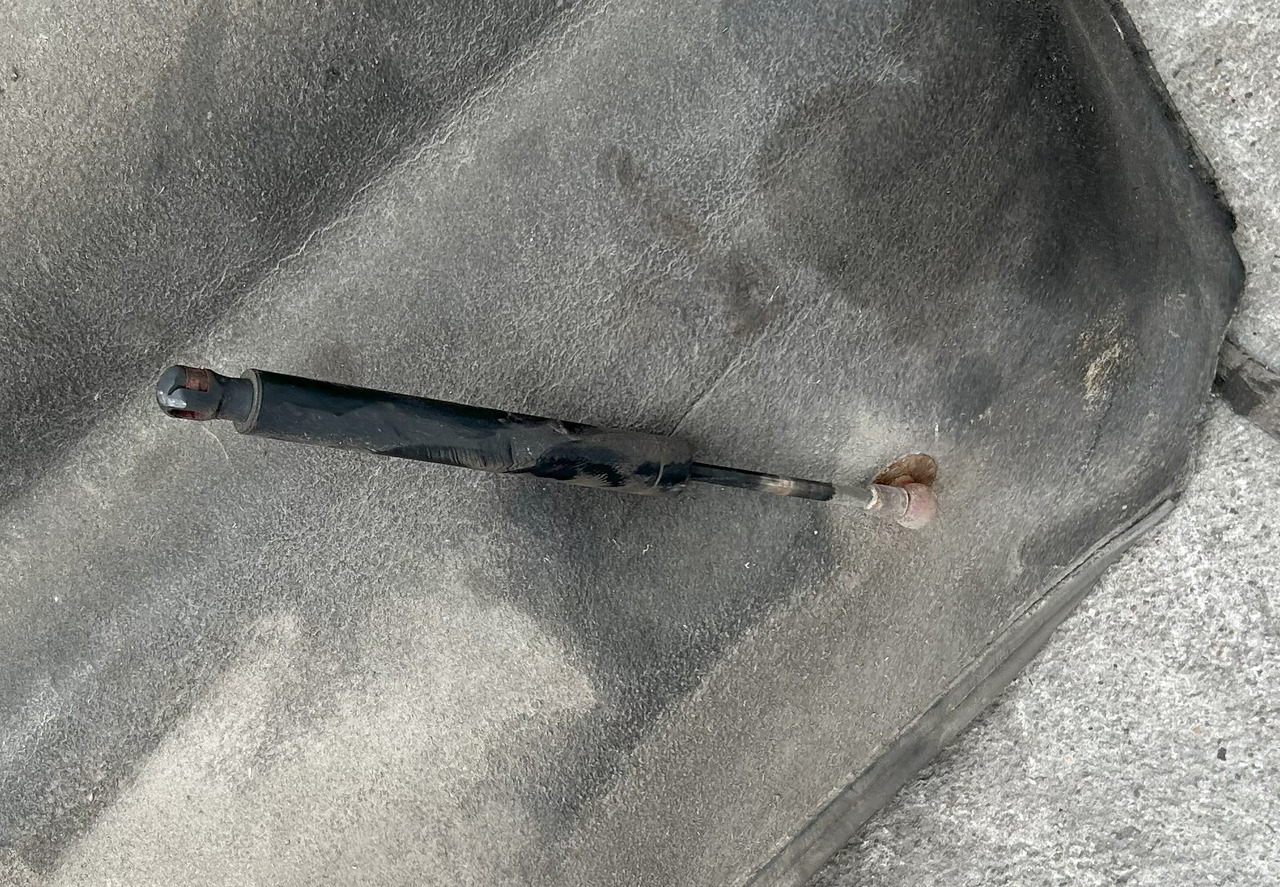 DAF XF 106 480 SOUNDPROOFING ECOLOGY ENGINE - Kabina i enterijer: slika 4 DAF XF 106 480 SOUNDPROOFING ECOLOGY ENGINE - Kabina i enterijer: slika 4