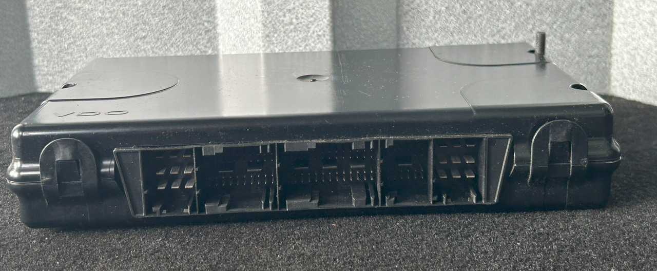 DAF XF 106 480 VIC3-500 2139671 VERSION 1.0 - Upravljačka jedinica za Kamion: slika 2 DAF XF 106 480 VIC3-500 2139671 VERSION 1.0 - Upravljačka jedinica za Kamion: slika 2