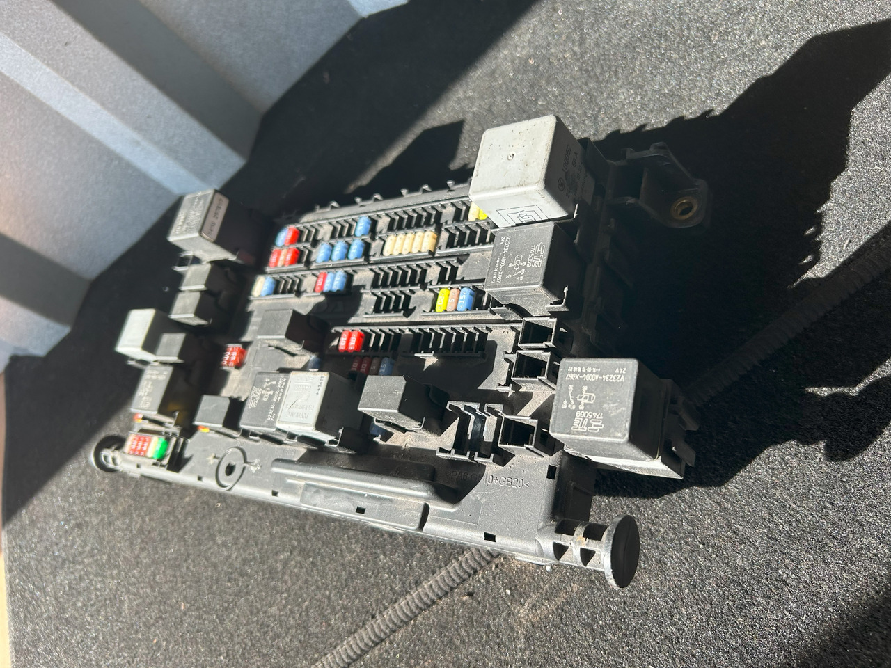 DAF XF 106 FUSE BOX - Osigurač: slika 4 DAF XF 106 FUSE BOX - Osigurač: slika 4