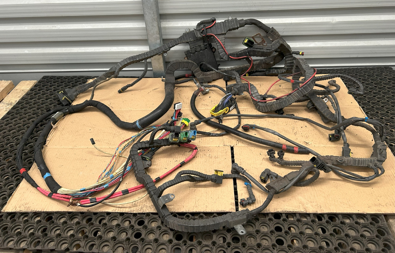 DAF XF 106 J3C ENGINE WIRING HARNESS - Kablovi/ Žičana oprema: slika 1 DAF XF 106 J3C ENGINE WIRING HARNESS - Kablovi/ Žičana oprema: slika 1