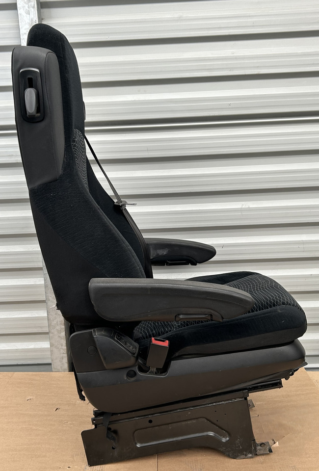 Grammer Grammer DRIVER'S SEAT MERCEDES ACTROS MP4 - Sedište za Kamion: slika 2 Grammer Grammer DRIVER'S SEAT MERCEDES ACTROS MP4 - Sedište za Kamion: slika 2