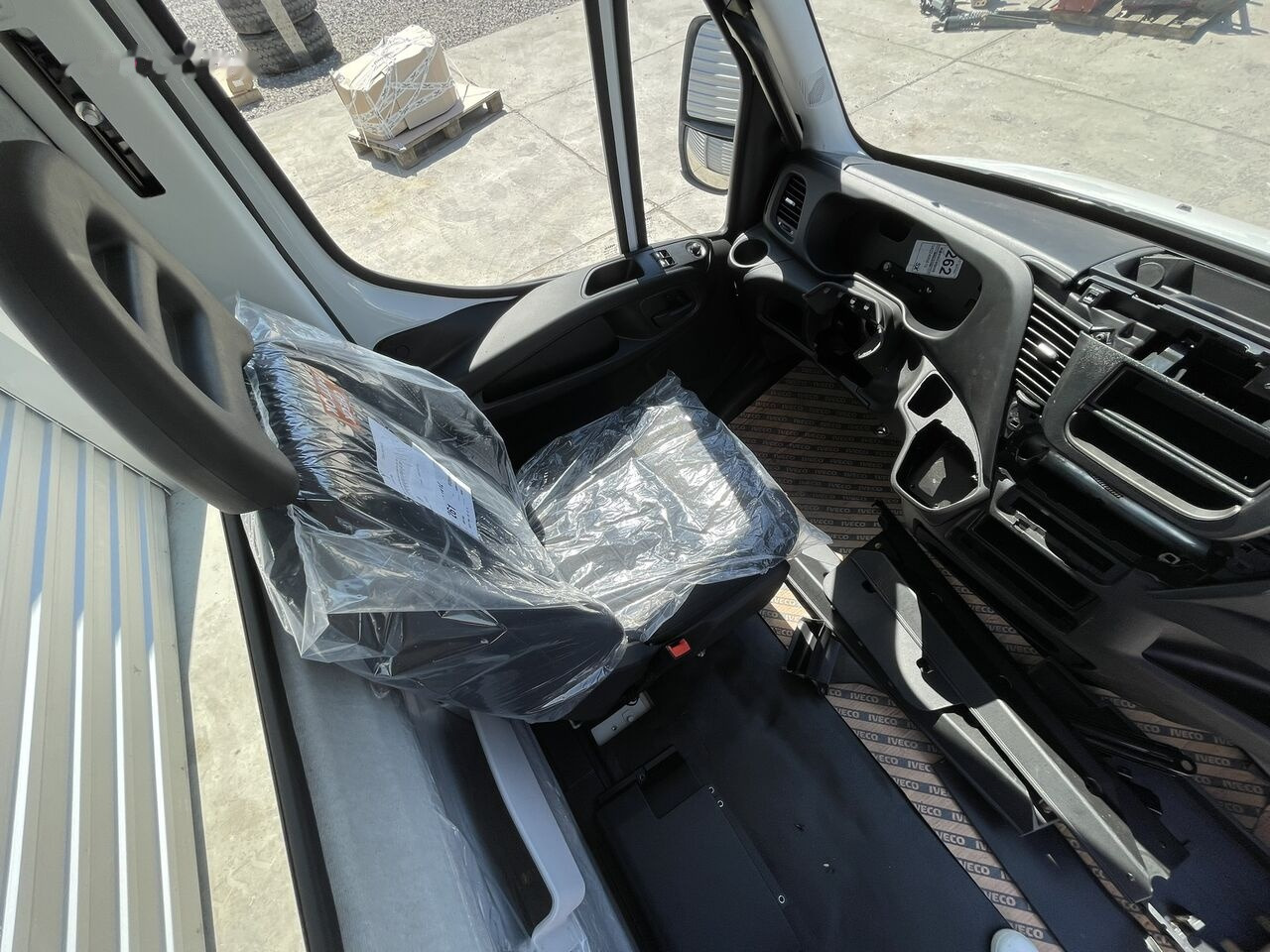 Kabina novi IVECO DAILY VII 72-210  for IVECO DAILY 75-210: slika 6