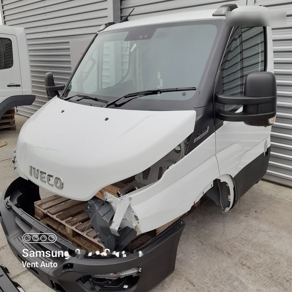 IVECO DAILY VII IVECO Daily VII 2019-2024 light - Kabina za Kamion: slika 1 IVECO DAILY VII IVECO Daily VII 2019-2024 light - Kabina za Kamion: slika 1