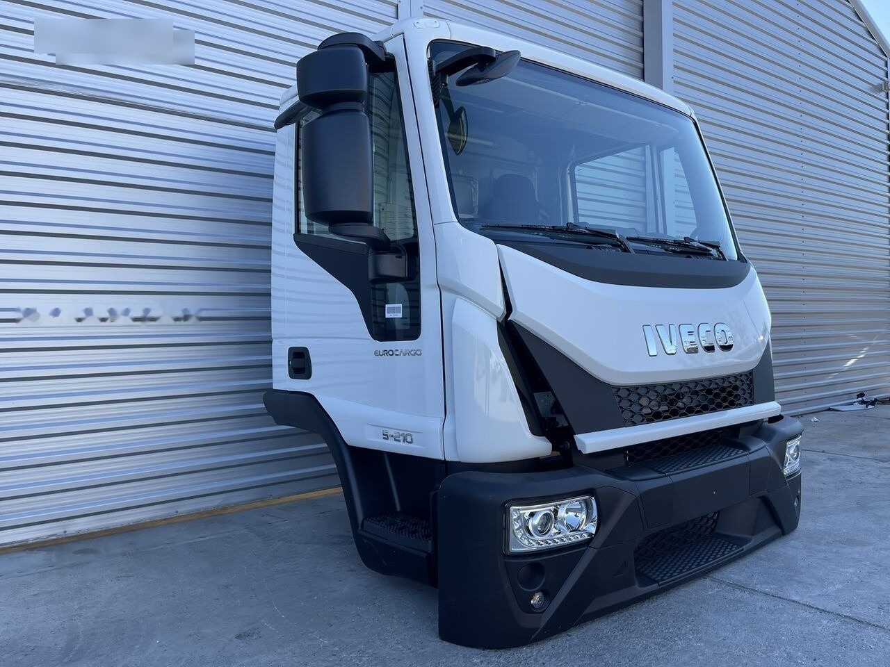 IVECO Eurocargo 75,120,150 for IVECO Eurocargo DAY cabine Fahrerhaus Cab - Kabina za Automobil: slika 2 IVECO Eurocargo 75,120,150 for IVECO Eurocargo DAY cabine Fahrerhaus Cab - Kabina za Automobil: slika 2