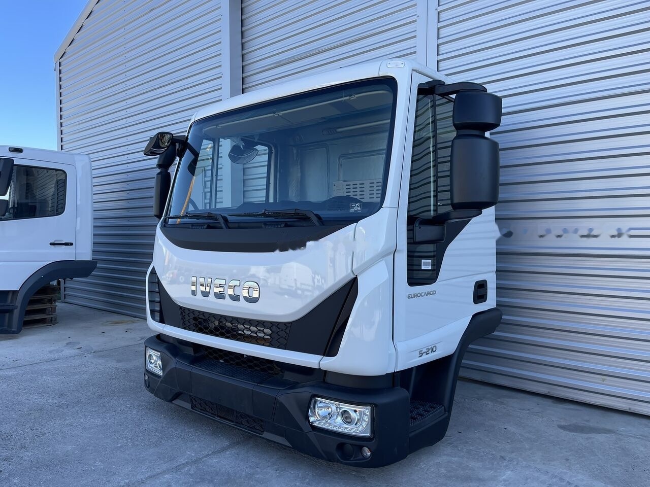 IVECO Eurocargo for IVECO Eurocargo DAY cabine - Kabina za Automobil: slika 5 IVECO Eurocargo for IVECO Eurocargo DAY cabine - Kabina za Automobil: slika 5