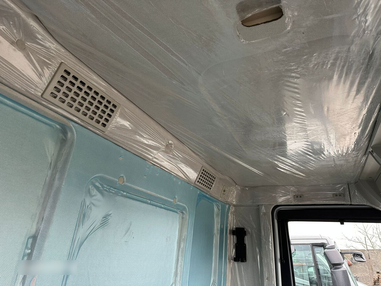 IVECO S-WAY truck - Kabina za Kamion: slika 5 IVECO S-WAY truck - Kabina za Kamion: slika 5