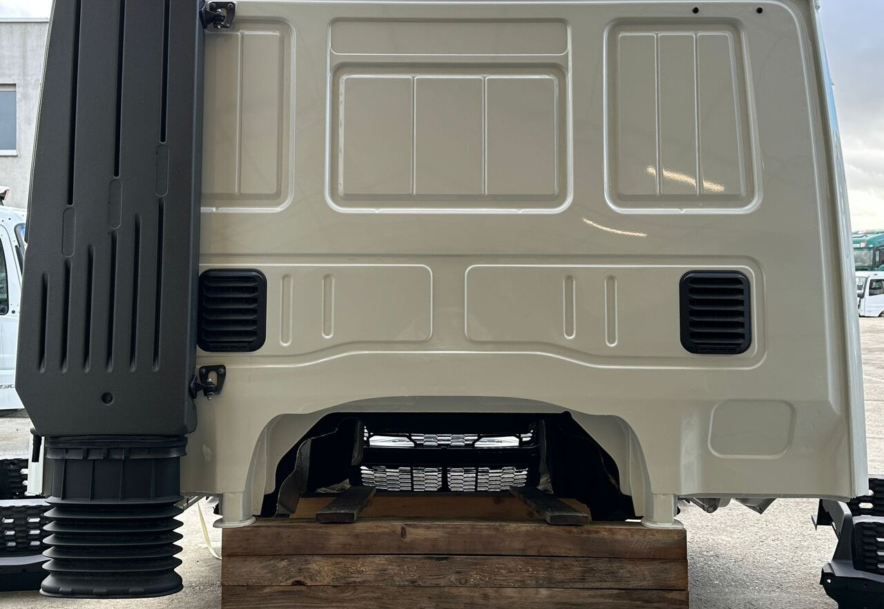 IVECO S-WAY truck - Kabina za Kamion: slika 2 IVECO S-WAY truck - Kabina za Kamion: slika 2