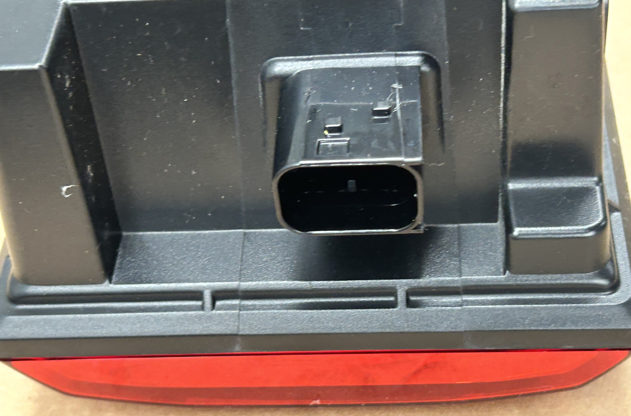 MERCEDES A SET OF LED REAR LAMPS AROCS ACTROS MP4 MP5 - Zadnja svetla: slika 5 MERCEDES A SET OF LED REAR LAMPS AROCS ACTROS MP4 MP5 - Zadnja svetla: slika 5