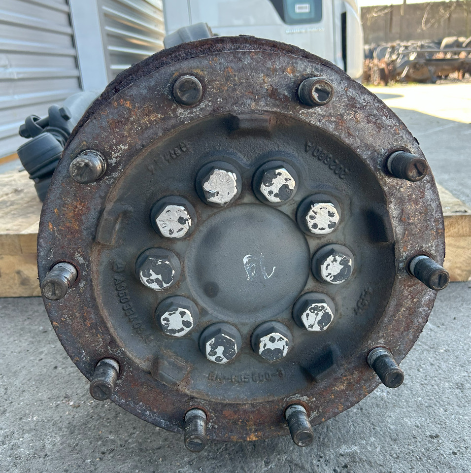 MERCEDES ACTROS MP4 AXLE + HUBS FRONT - Prednja osovina za Kamion: slika 4 MERCEDES ACTROS MP4 AXLE + HUBS FRONT - Prednja osovina za Kamion: slika 4