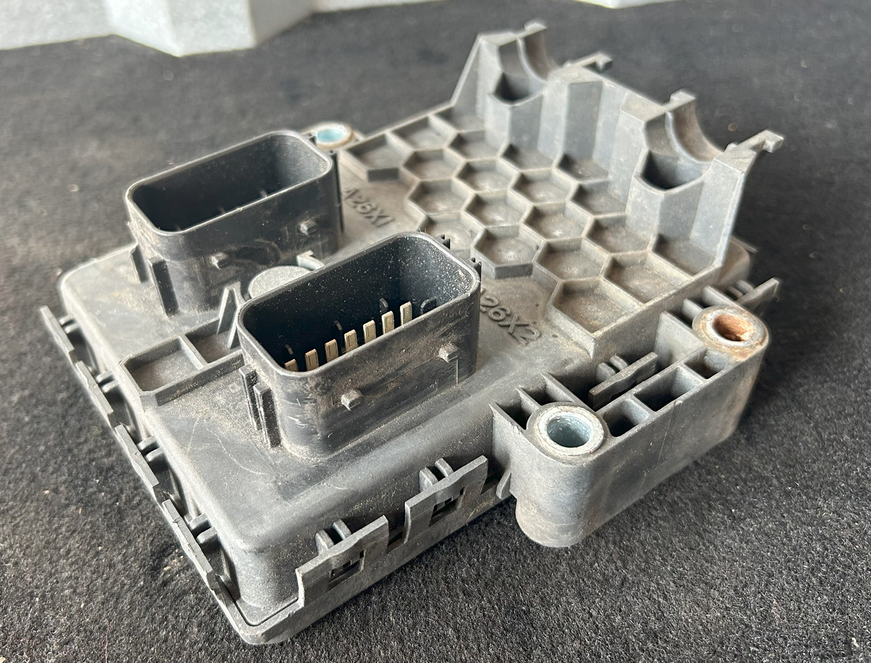 MERCEDES-BENZ Actros Mp4 CLCS ECU - Upravljačka jedinica za Kamion: slika 4 MERCEDES-BENZ Actros Mp4 CLCS ECU - Upravljačka jedinica za Kamion: slika 4