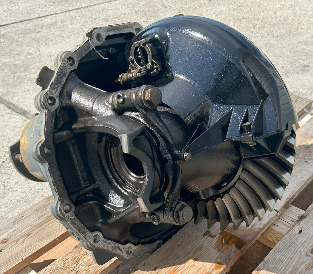 MERCEDES-BENZ DIFFERENTIAL WITH THROTTLE ACTROS MP4 R440-13 2,533 - Zadnja osovina za Kamion: slika 2 MERCEDES-BENZ DIFFERENTIAL WITH THROTTLE ACTROS MP4 R440-13 2,533 - Zadnja osovina za Kamion: slika 2