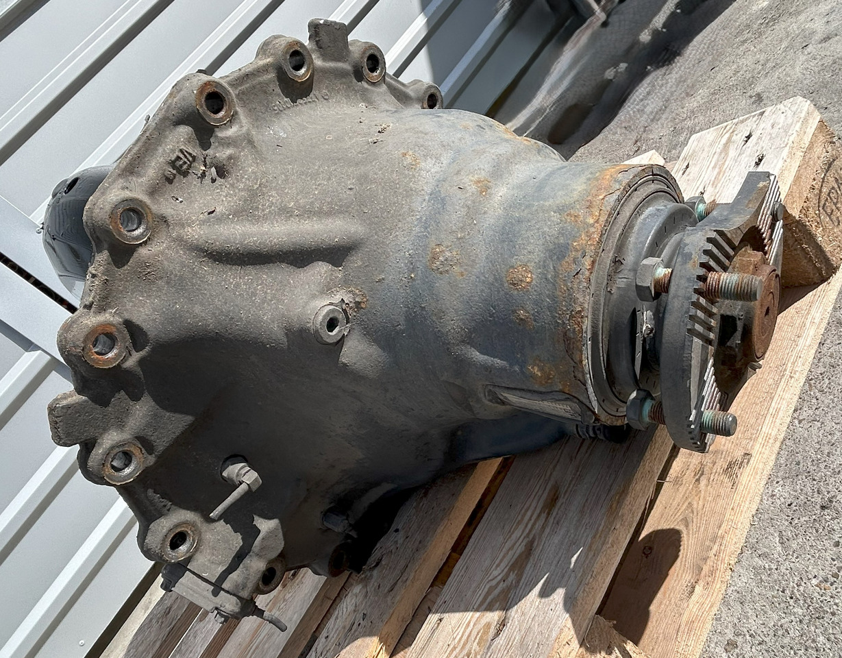 MERCEDES-BENZ DIFFERENTIAL WITH THROTTLE ACTROS MP4 R440-13 2,533 - Zadnja osovina za Kamion: slika 4 MERCEDES-BENZ DIFFERENTIAL WITH THROTTLE ACTROS MP4 R440-13 2,533 - Zadnja osovina za Kamion: slika 4