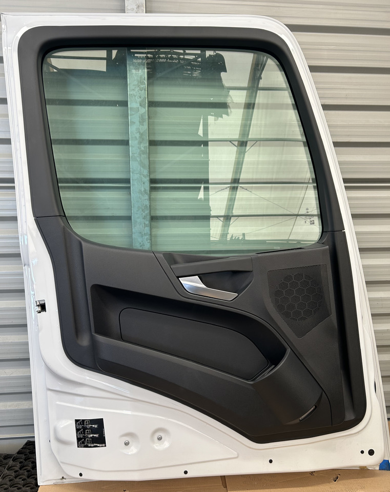 MERCEDES DOOR LEFT narrow cab M-CLASSIC SPACE ACTROS AROCS MP4 MP5 BRAND NEW - Vrata i delovi: slika 2 MERCEDES DOOR LEFT narrow cab M-CLASSIC SPACE ACTROS AROCS MP4 MP5 BRAND NEW - Vrata i delovi: slika 2