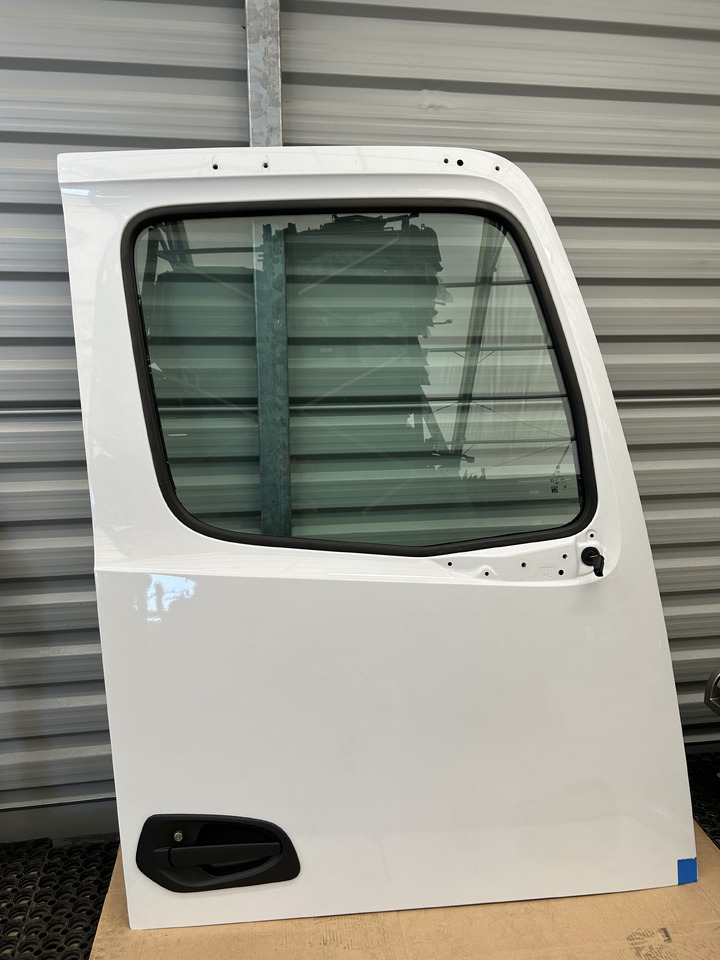 MERCEDES DOOR RIGHT narrow cab M-CLASSIC SPACE ACTROS AROCS MP4 MP5 BRAND NEW - Vrata i delovi: slika 1 MERCEDES DOOR RIGHT narrow cab M-CLASSIC SPACE ACTROS AROCS MP4 MP5 BRAND NEW - Vrata i delovi: slika 1