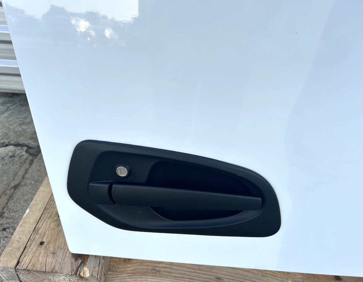MERCEDES DOOR RIGHT narrow cab M-CLASSIC SPACE ACTROS AROCS MP4 MP5 BRAND NEW - Vrata i delovi: slika 4 MERCEDES DOOR RIGHT narrow cab M-CLASSIC SPACE ACTROS AROCS MP4 MP5 BRAND NEW - Vrata i delovi: slika 4
