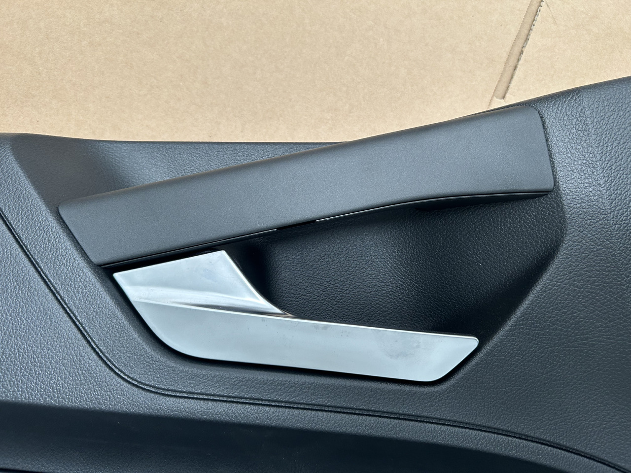 MERCEDES UPHOLSTERY DOOR LEFT SIDE AROCS ACTROS MP4 MP5 - Vrata i delovi: slika 3 MERCEDES UPHOLSTERY DOOR LEFT SIDE AROCS ACTROS MP4 MP5 - Vrata i delovi: slika 3