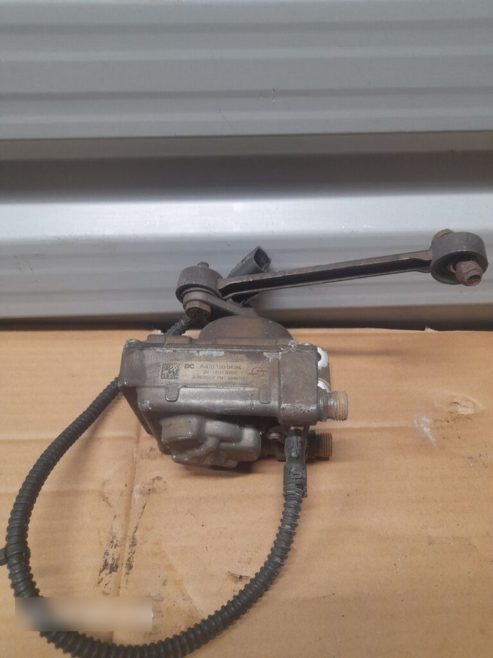 Motor i delovi za Kamion Mercedes-Benz ACTROS MP4 A4701500494   Mercedes-Benz: slika 1