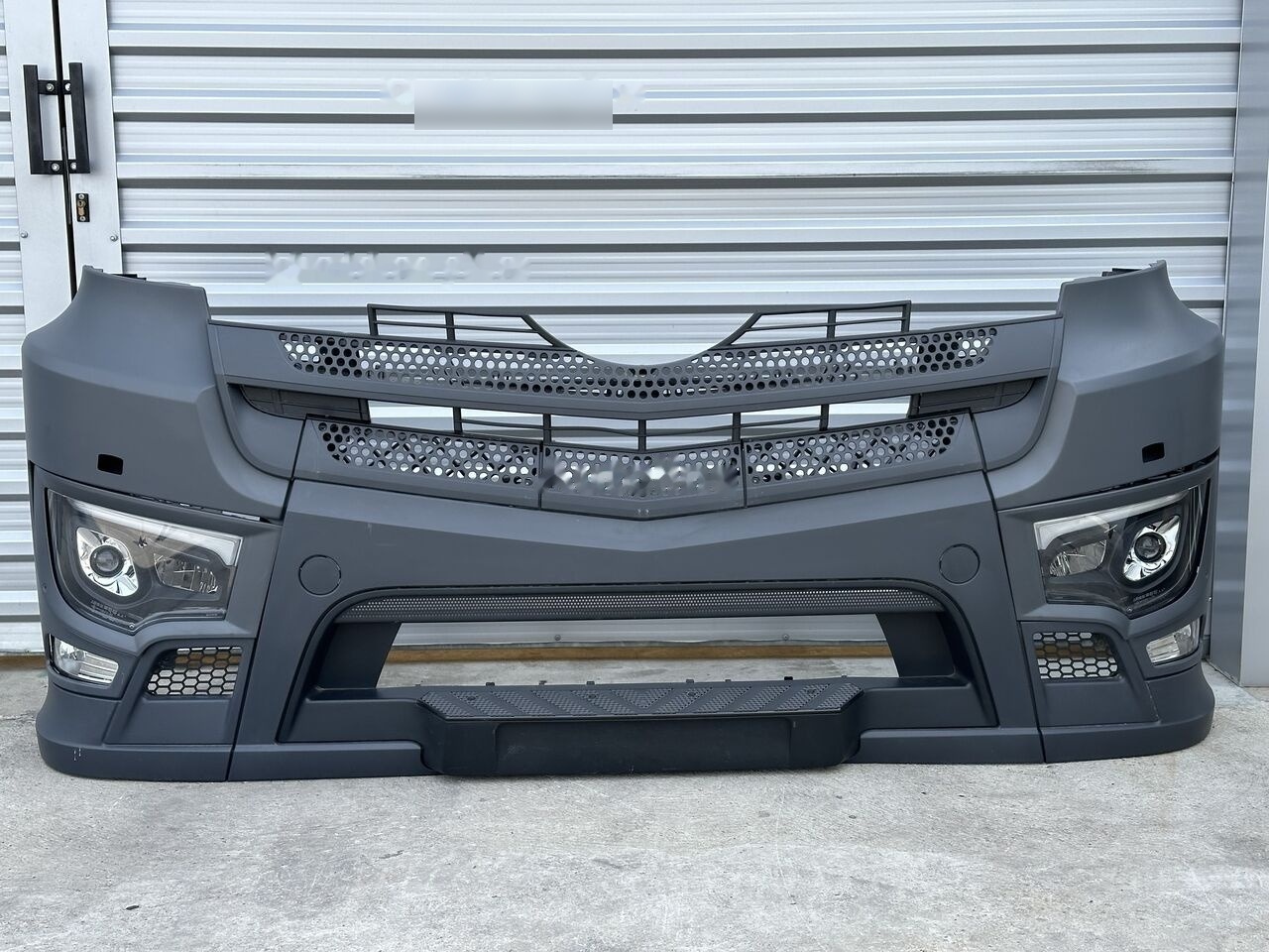 Mercedes-Benz ACTROS MP4 MP5 A9618203159 A9618203059 Mercedes-Benz A 9608801690 A9618203159 A9618203059 - Branik za Kamion: slika 1 Mercedes-Benz ACTROS MP4 MP5 A9618203159 A9618203059 Mercedes-Benz A 9608801690 A9618203159 A9618203059 - Branik za Kamion: slika 1